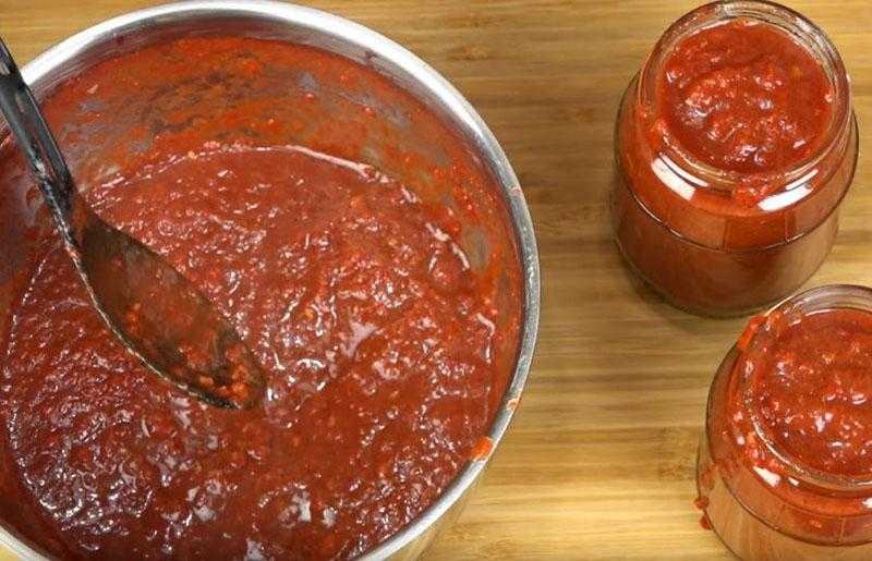 Томатный соус в домашних условиях на зиму — 5 рецептов с фото пошагово