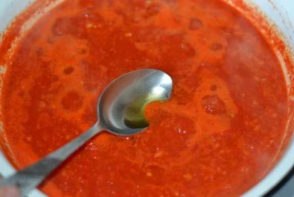 Как заготовить аджику без помидоров на зиму: топ-8 рецептов