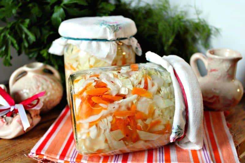 Салат из капусты, перца и помидоров на зиму - 5 пошаговых рецептов с фото