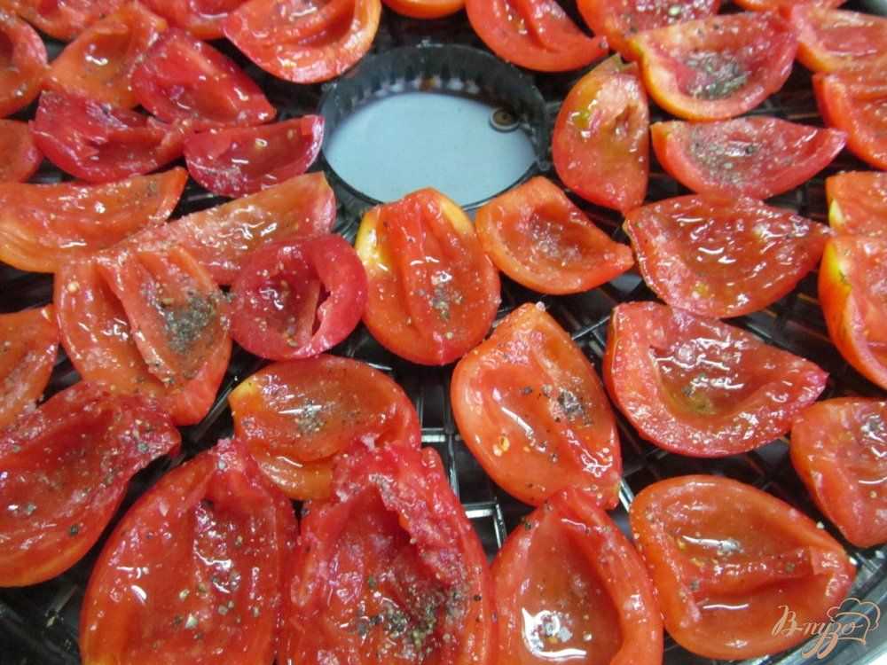 Приготовление вяленых помидоров на зиму в сушилке