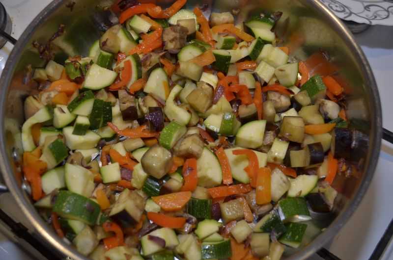 Рецепты заготовок на зиму: лучшие рецепты. салат "десятка". острые баклажаны на зиму. кабачки, как грузди