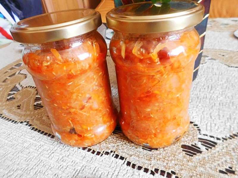 Икра морковная на зиму. рецепты через мясорубку пальчики оближешь, с помидорами, морковью, луком