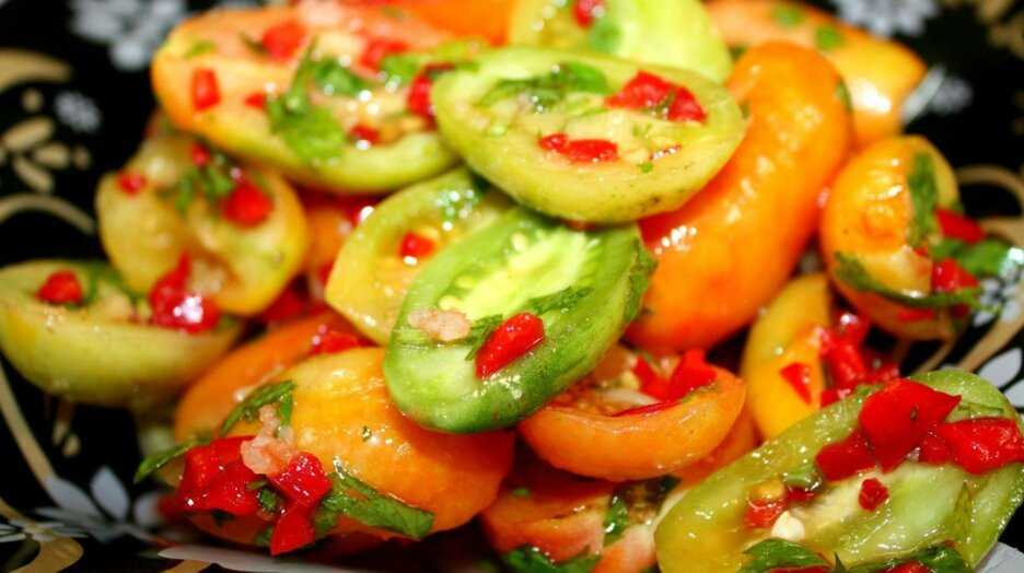 Салат из зеленых помидор на зиму 6 рецептов пальчики оближешь