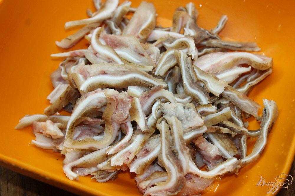 Маринованные свиные ушки - 6 пошаговых фото в рецепте