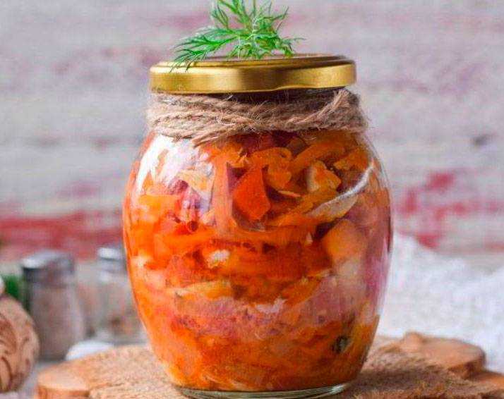 Скумбрия с овощами на зиму - рецепты с томатами, баклажанами и перцем