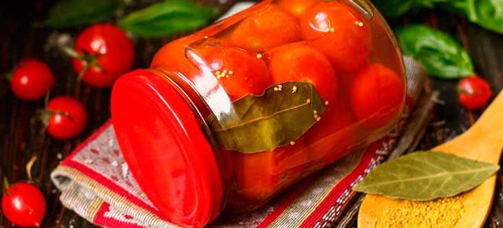 Зеленые помидоры, маринованные на зиму — очень вкусные рецепты