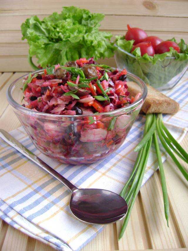Салат из свеклы на зиму "пальчики оближешь"- очень вкусные и простые рецепты