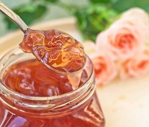 Варенье из лепестков роз: рецепты в домашних условиях, польза и вред