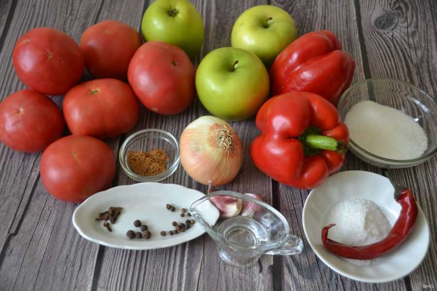 Кетчуп с яблоками в домашних условиях с добавлением помидоров, лука и слив